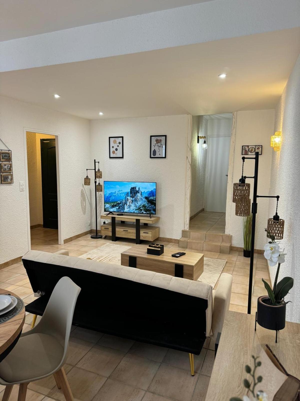 Charmant Appartement En Hypercentre De Castelnaudary Eksteriør billede