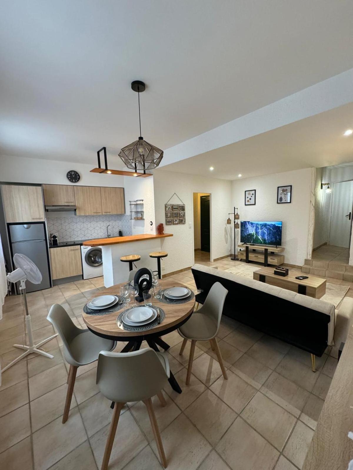 Charmant Appartement En Hypercentre De Castelnaudary Eksteriør billede