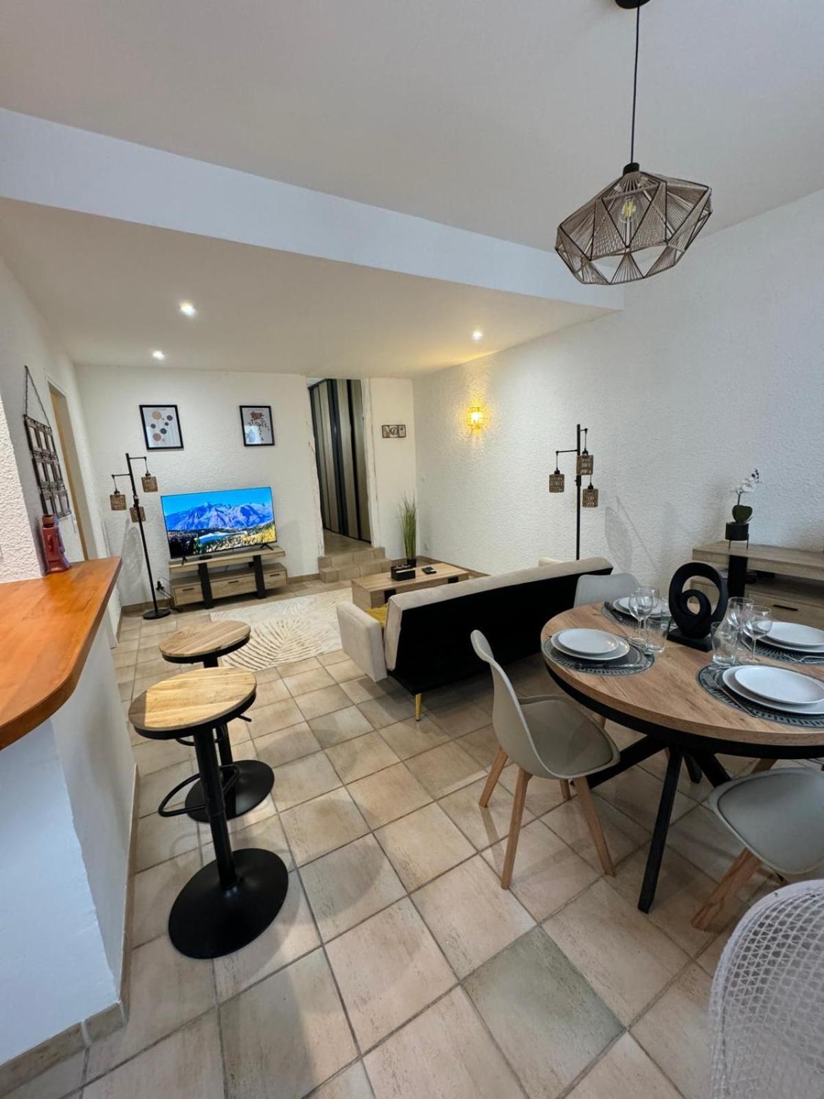 Charmant Appartement En Hypercentre De Castelnaudary Eksteriør billede